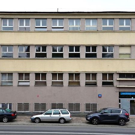 Hostel Powstaniec Wola - Private Rooms Βαρσοβία Εξωτερικό φωτογραφία
