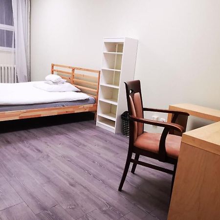 Hostel Powstaniec Wola - Private Rooms Βαρσοβία Εξωτερικό φωτογραφία