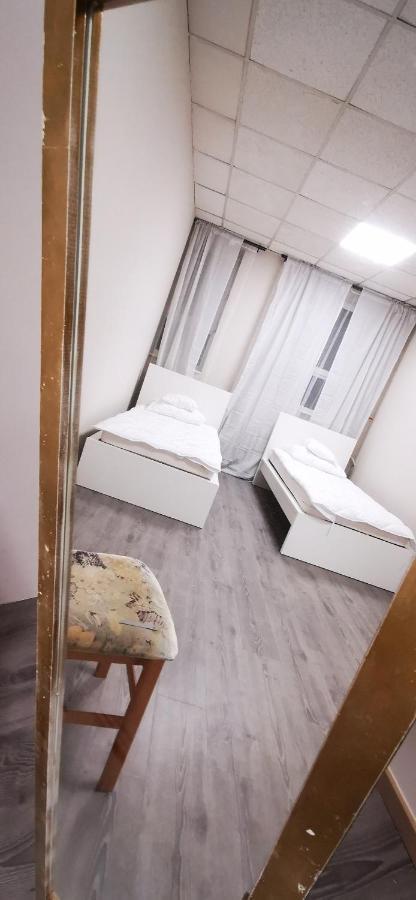 Hostel Powstaniec Wola - Private Rooms Βαρσοβία Εξωτερικό φωτογραφία