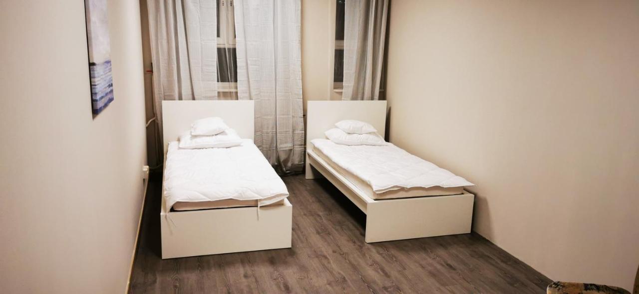 Hostel Powstaniec Wola - Private Rooms Βαρσοβία Εξωτερικό φωτογραφία