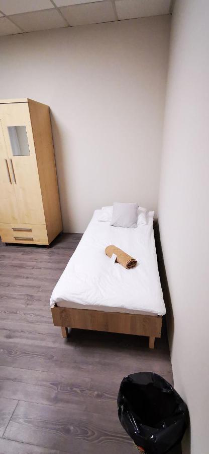 Hostel Powstaniec Wola - Private Rooms Βαρσοβία Εξωτερικό φωτογραφία