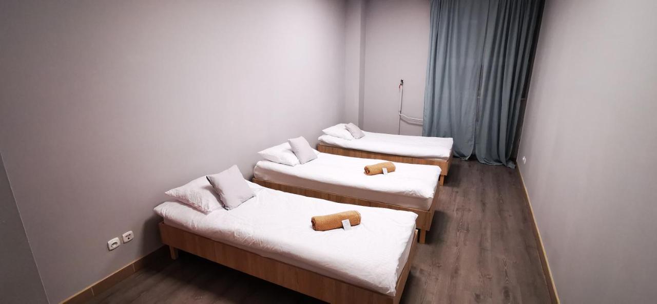 Hostel Powstaniec Wola - Private Rooms Βαρσοβία Εξωτερικό φωτογραφία