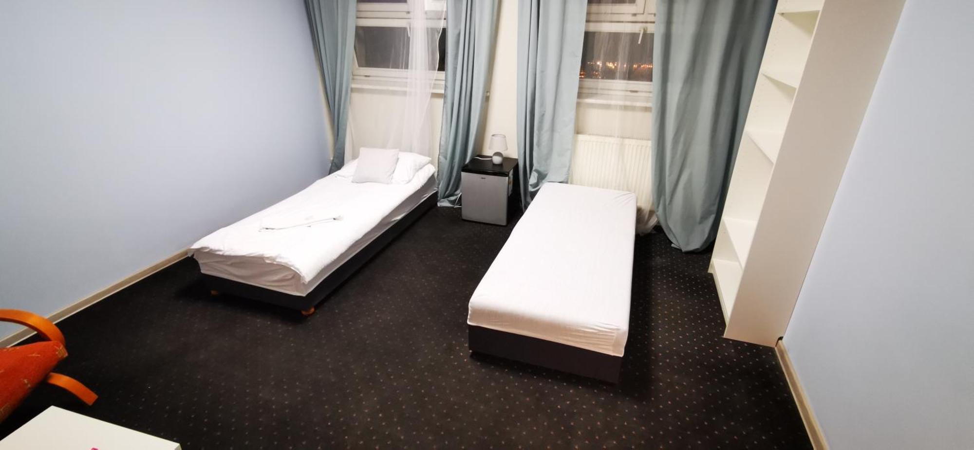 Hostel Powstaniec Wola - Private Rooms Βαρσοβία Εξωτερικό φωτογραφία